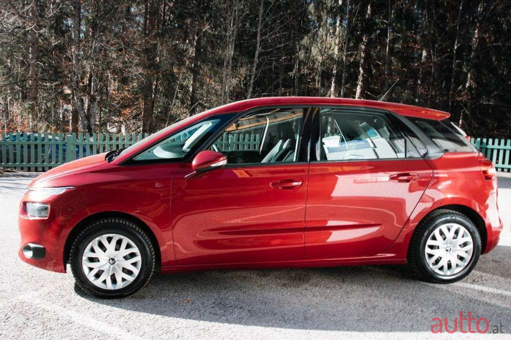 2015' Citroen C4 Picasso photo #5