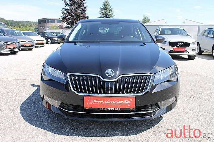 2016' Skoda Superb photo #2