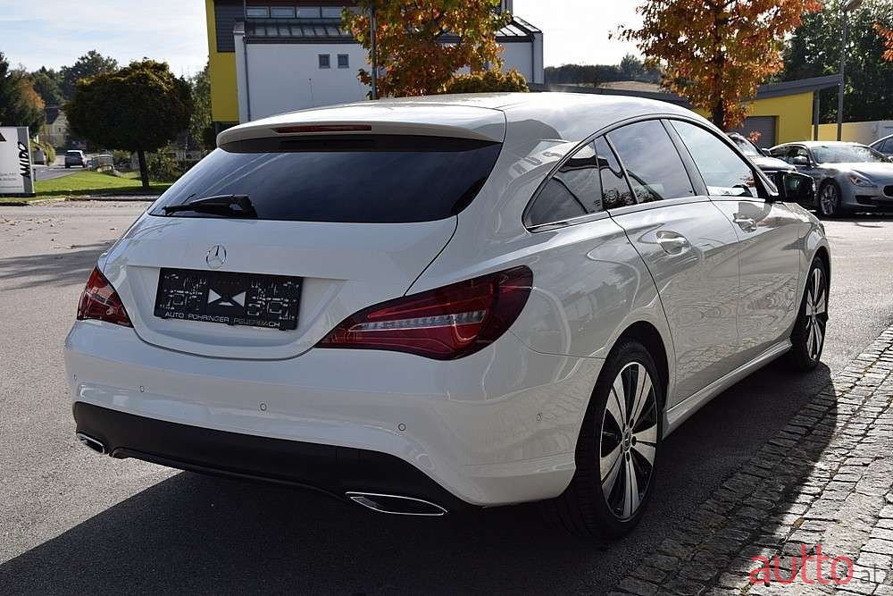 2017' Mercedes-Benz Cla-Klasse photo #3