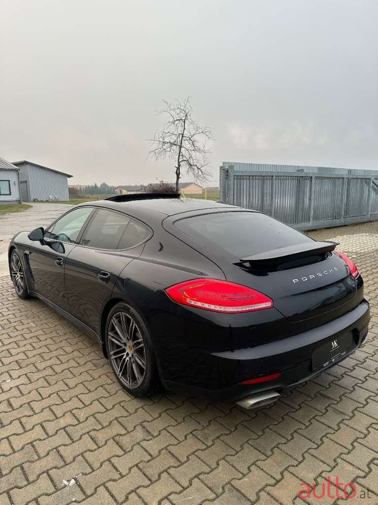 2015' Porsche Panamera photo #6