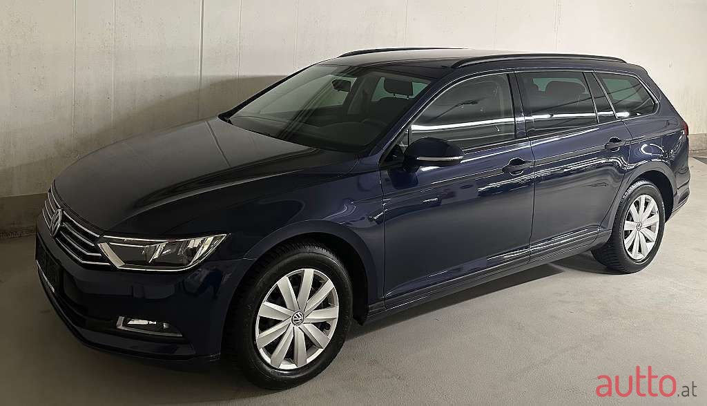 2016' Volkswagen Passat photo #4