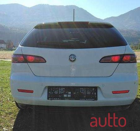 2010' Alfa Romeo 159 photo #2