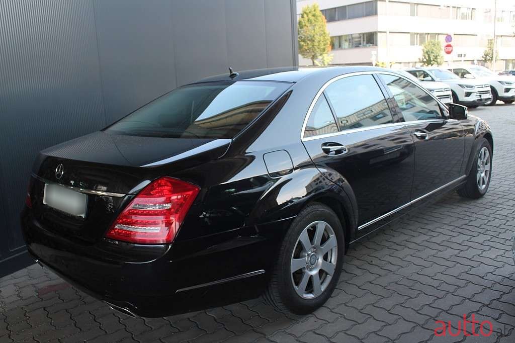 2009' Mercedes-Benz S-Klasse photo #3