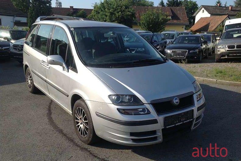 2004' Fiat Ulysse photo #1