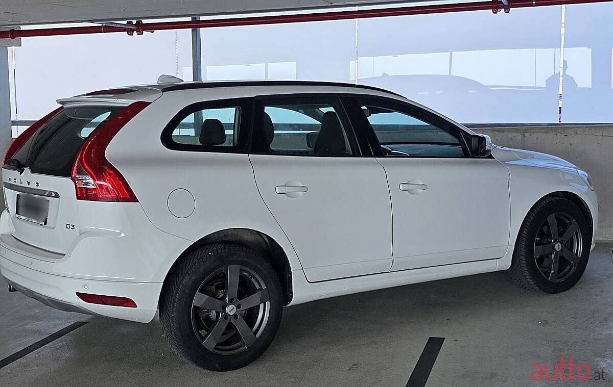 2017' Volvo XC60 photo #4