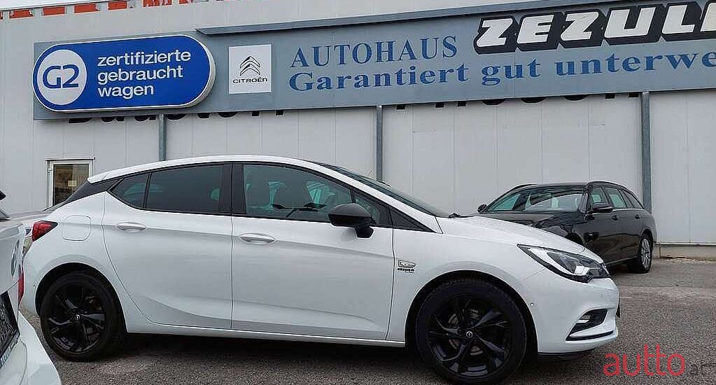 2018' Opel Astra photo #4