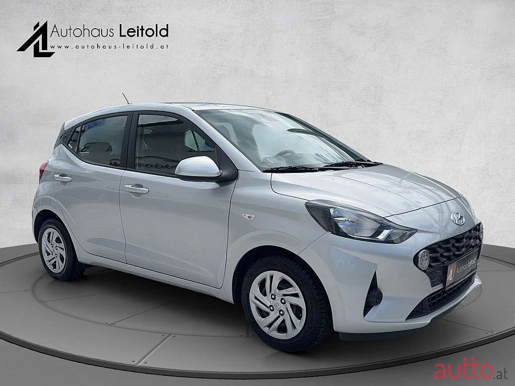 2022' Hyundai i10 photo #3