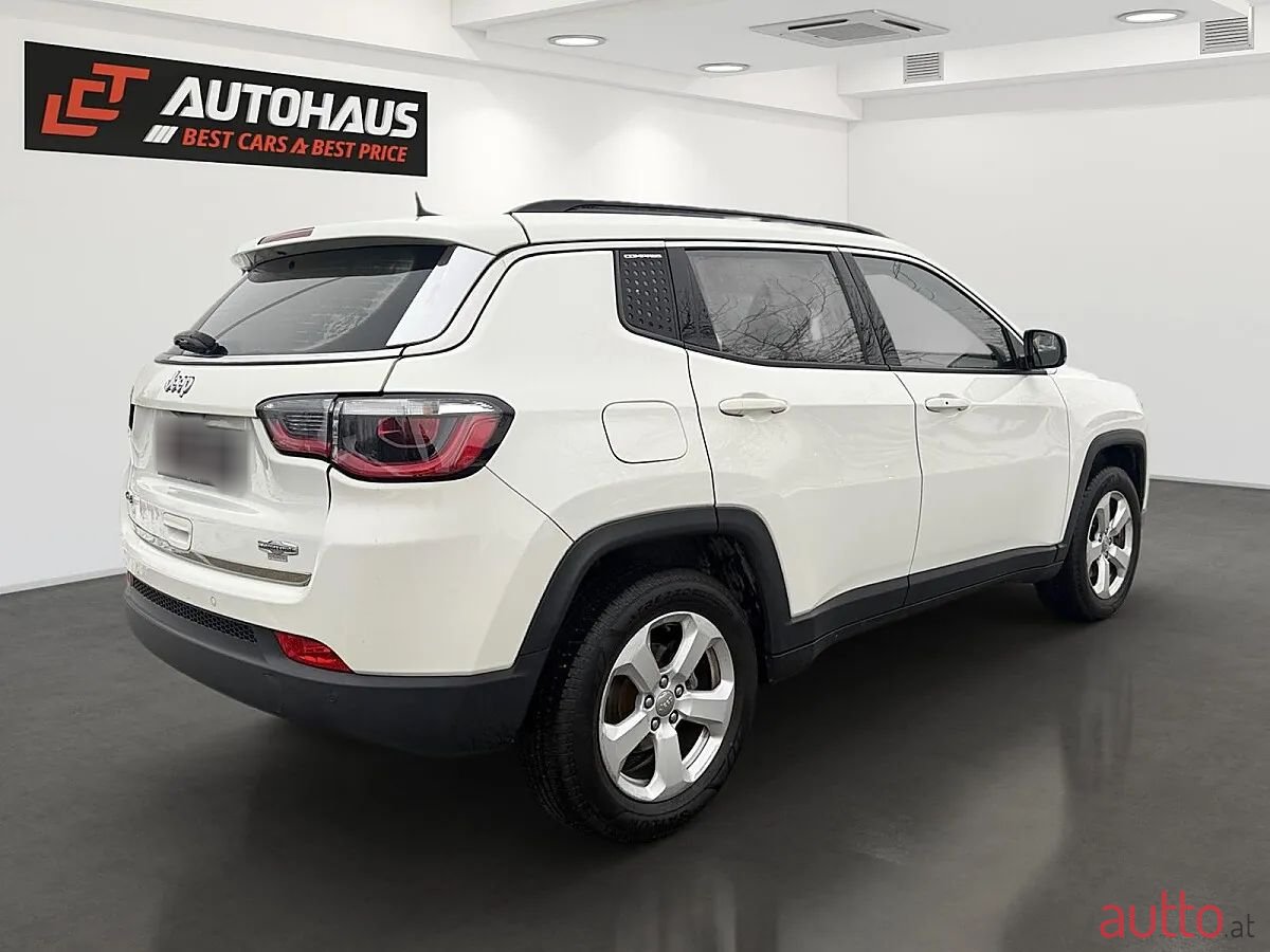 2018' Jeep Compass photo #6