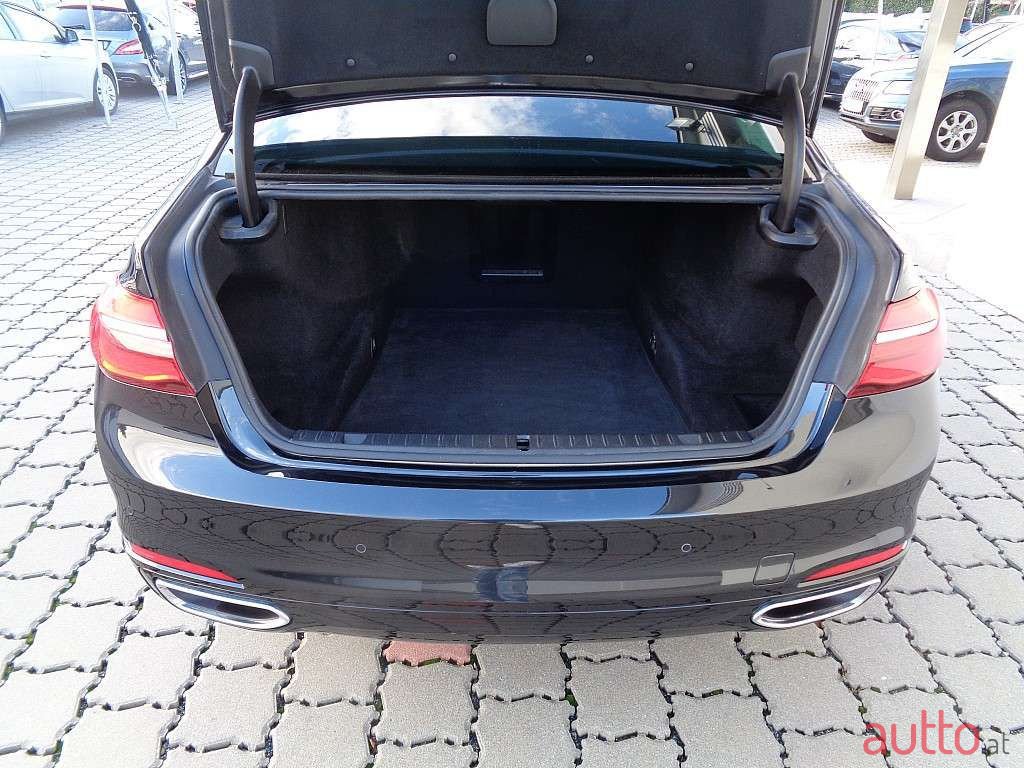 2017' BMW 7Er-Reihe photo #4