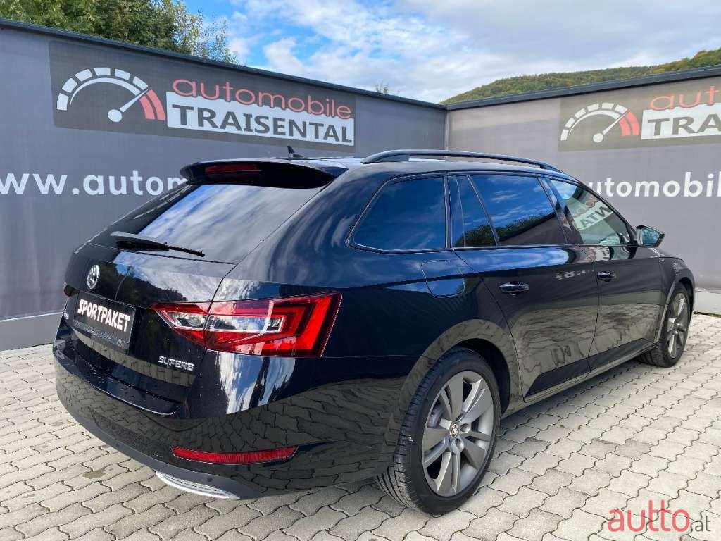 2017' Skoda Superb photo #3