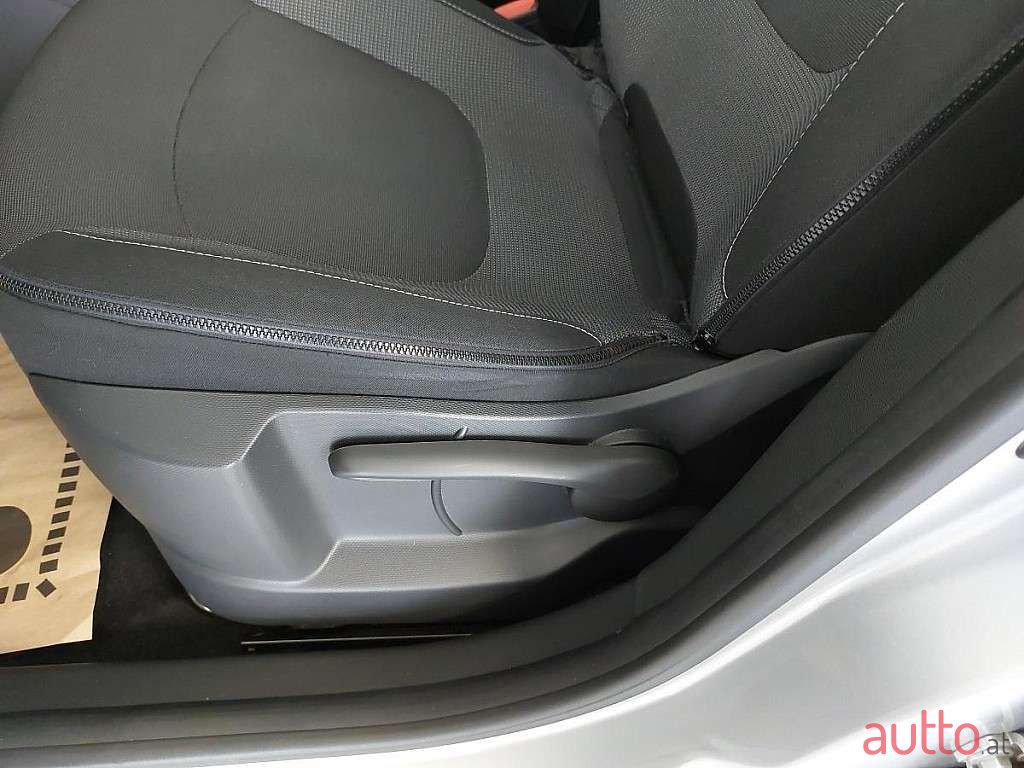 2015' Renault Captur photo #3