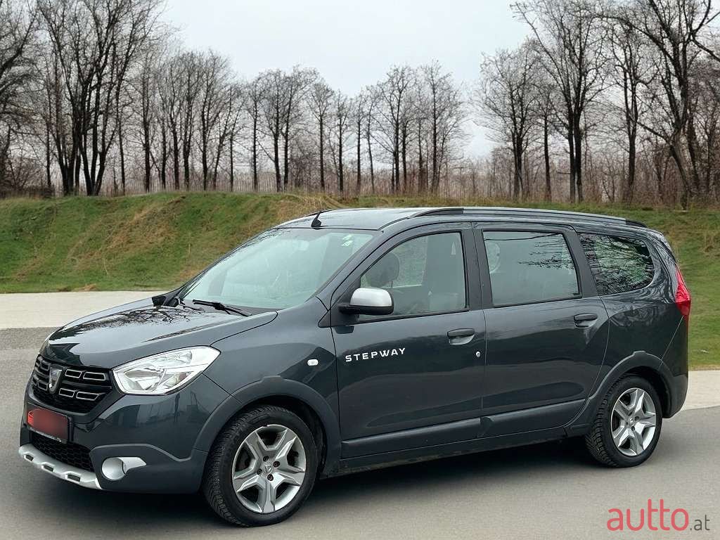 2018' Dacia Lodgy photo #6