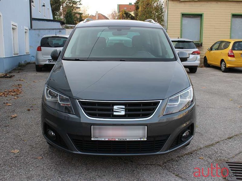 2017' SEAT Alhambra photo #3