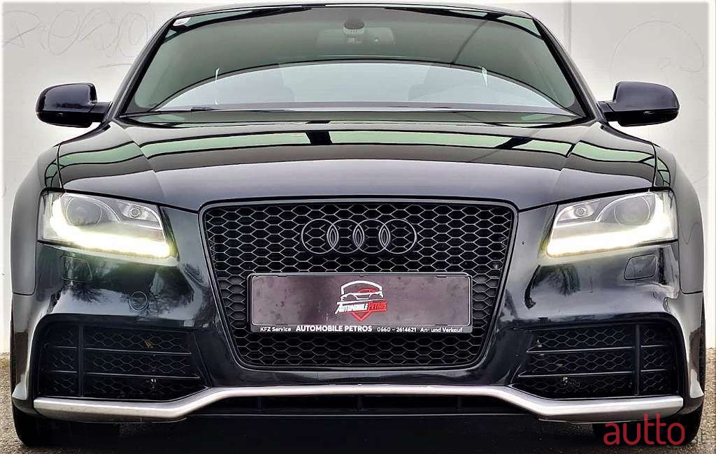 2011' Audi A5 photo #5