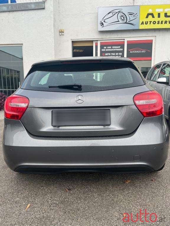 2015' Mercedes-Benz A-Klasse photo #4