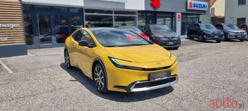 2023' Toyota Prius photo #3