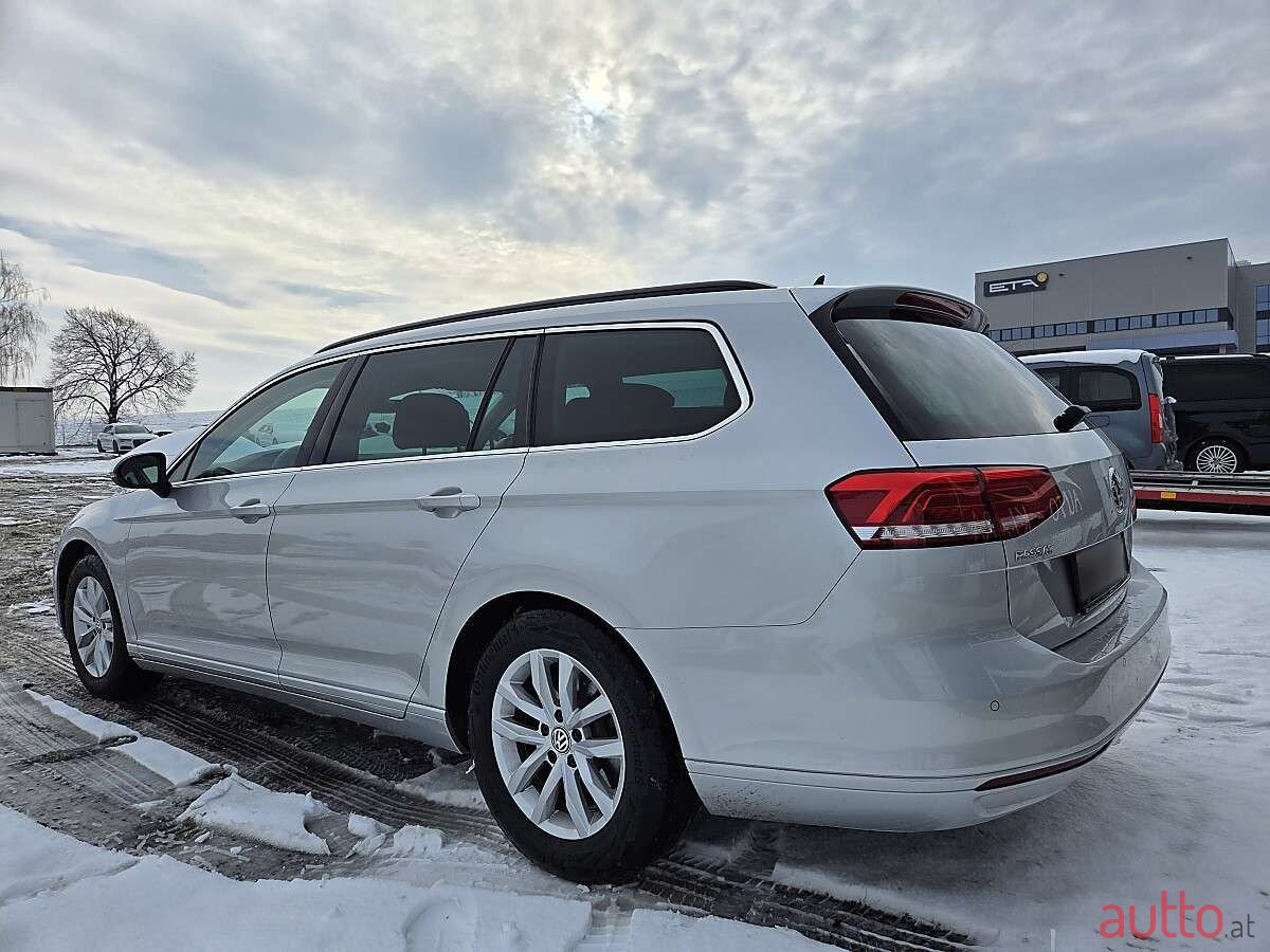 2018' Volkswagen Passat photo #6