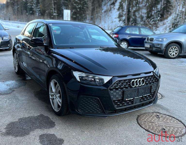 2019' Audi A1 photo #2