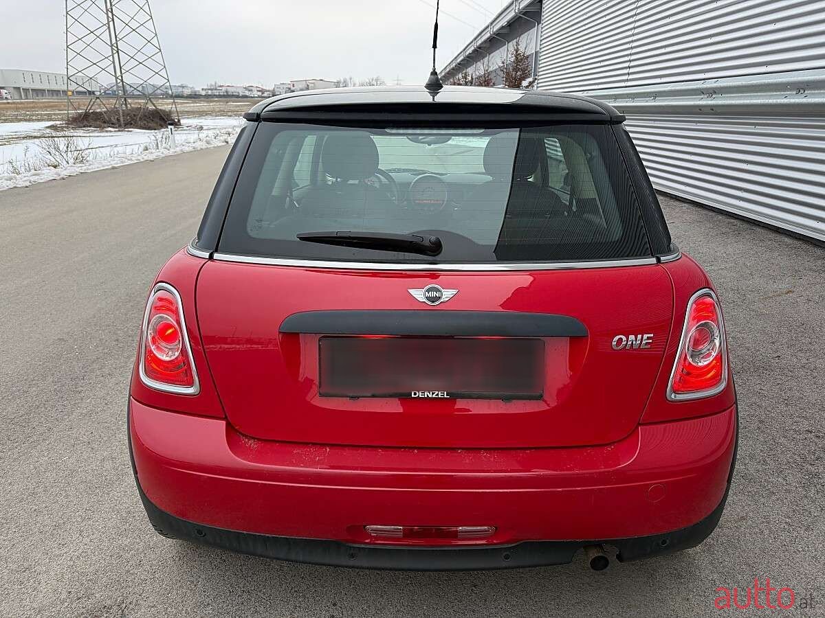 2011' MINI One photo #6