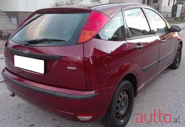 2004' Ford Focus photo #2