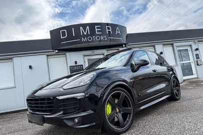 2015' Porsche Cayenne