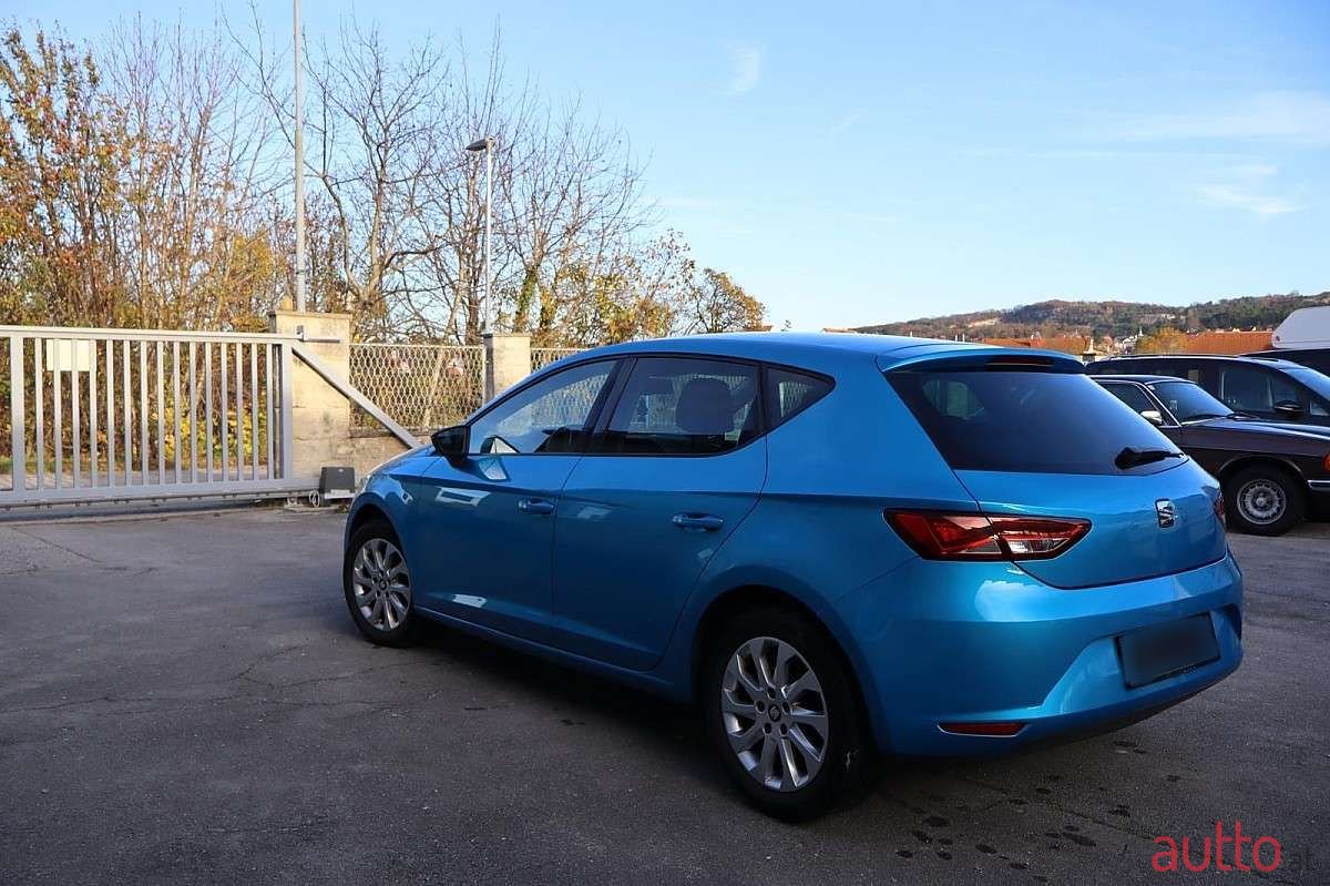 2014' SEAT Leon photo #2