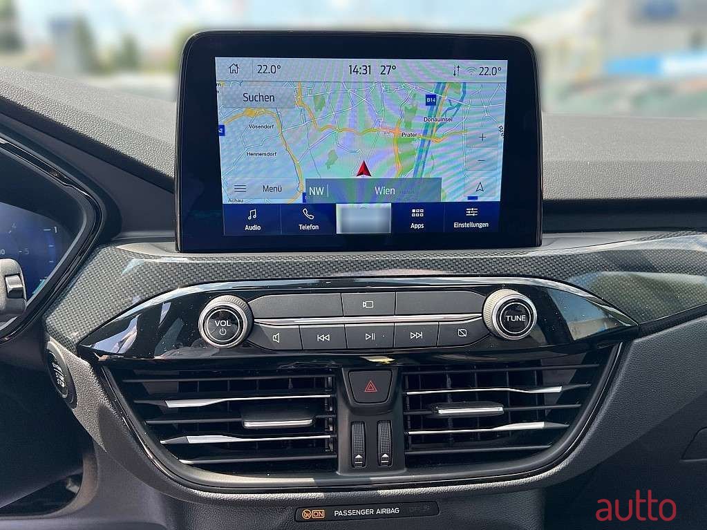 2023' Ford Kuga photo #6