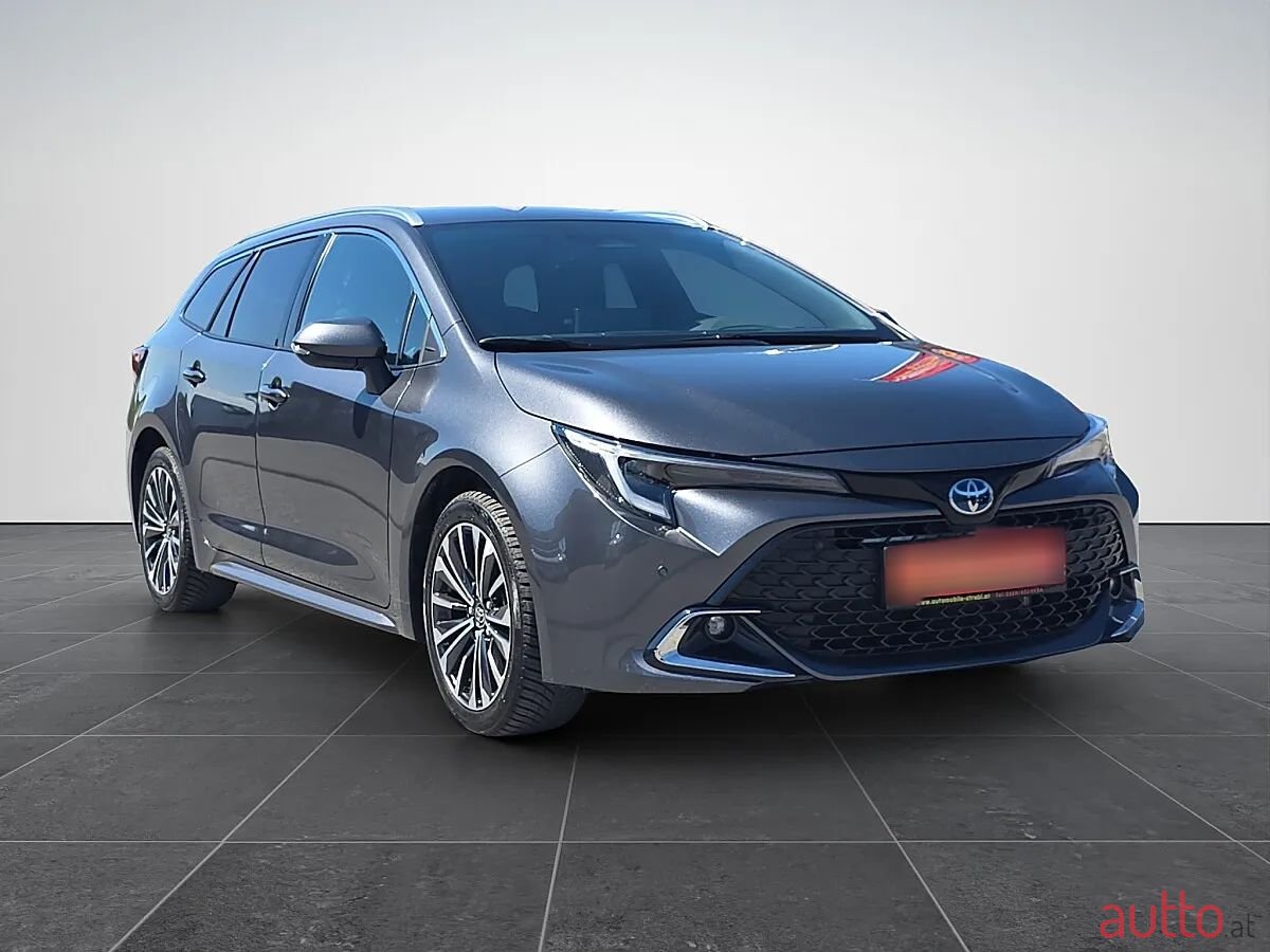 2024' Toyota Corolla photo #2
