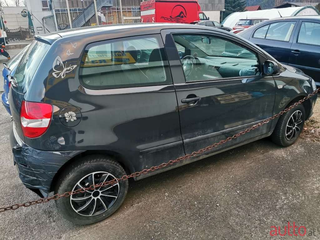 2007' Volkswagen Fox photo #3
