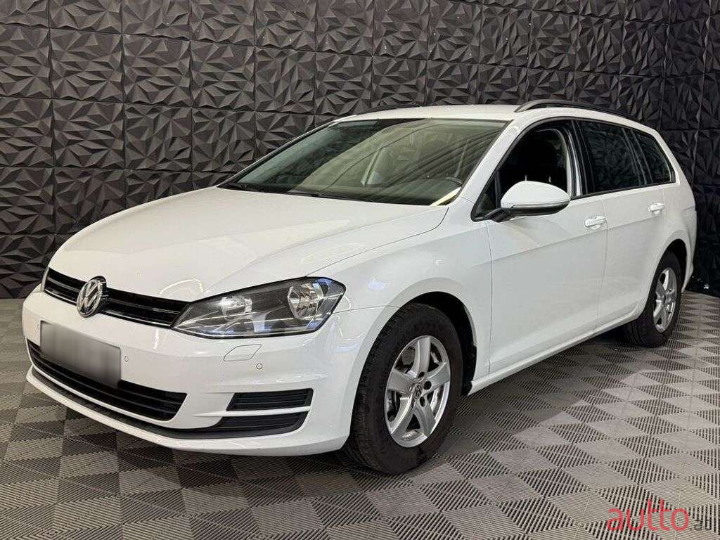 2013' Volkswagen Golf photo #4