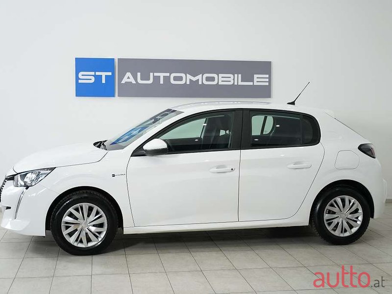 2021' Peugeot 208 photo #5