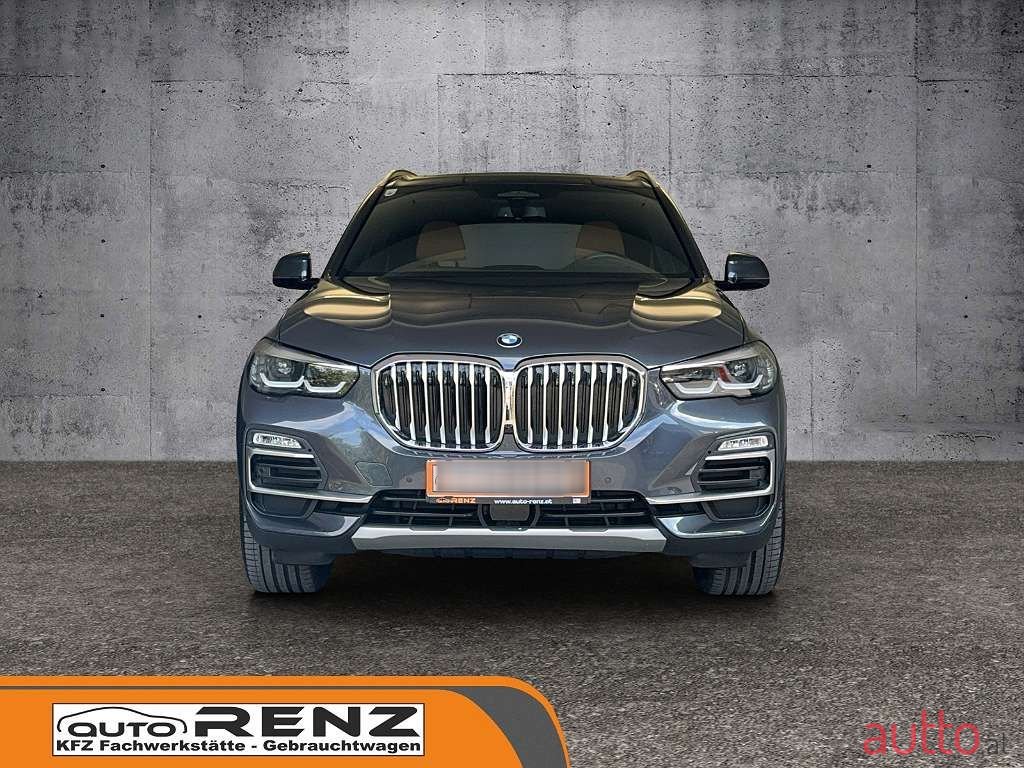 2021' BMW X5 photo #2