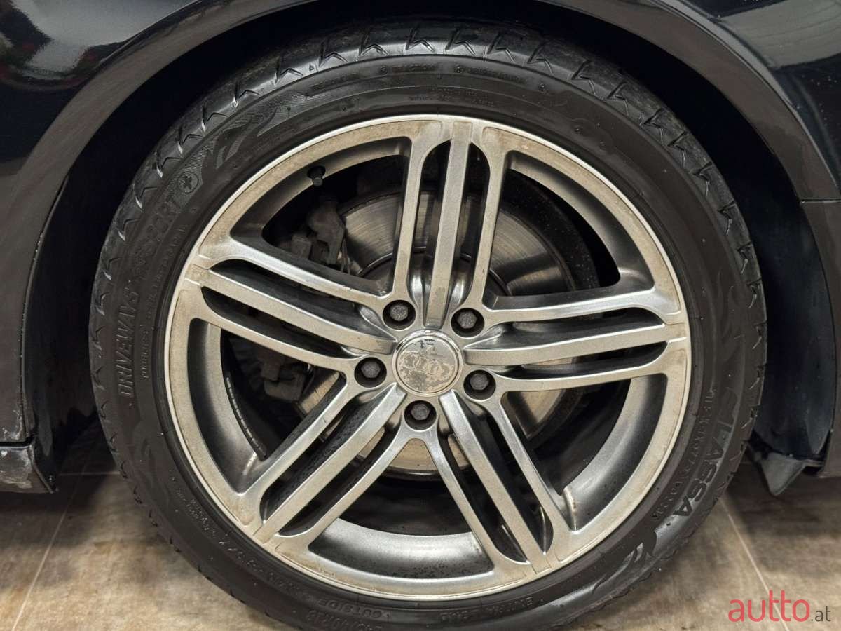 2013' Audi A4 photo #6