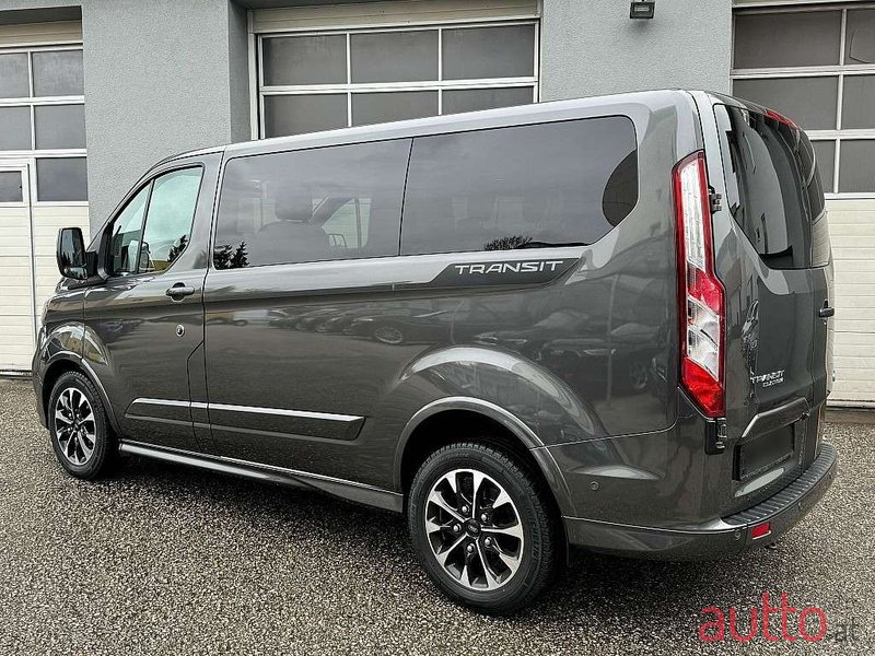 2021' Ford Transit Custom photo #6