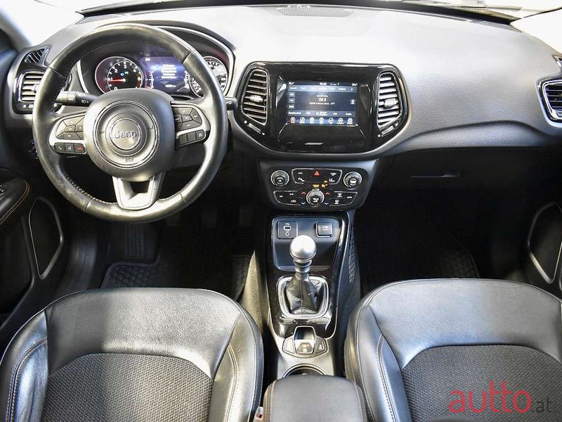 2018' Jeep Compass photo #6