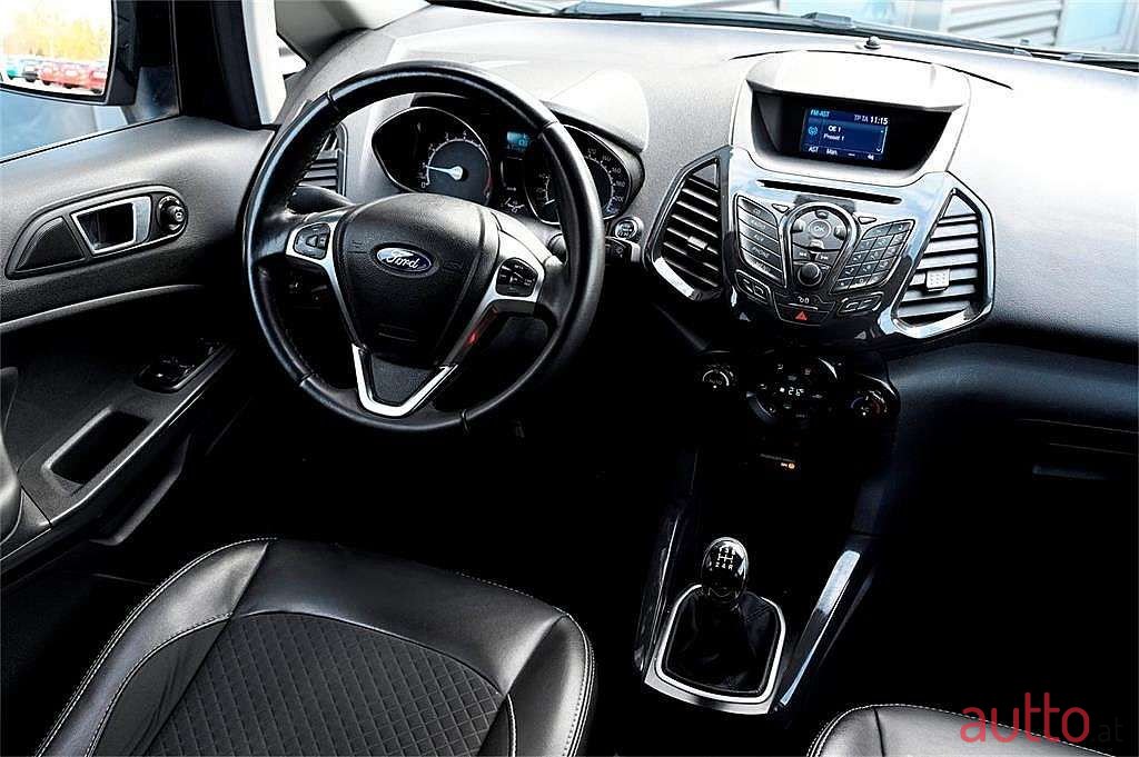 2017' Ford EcoSport photo #6