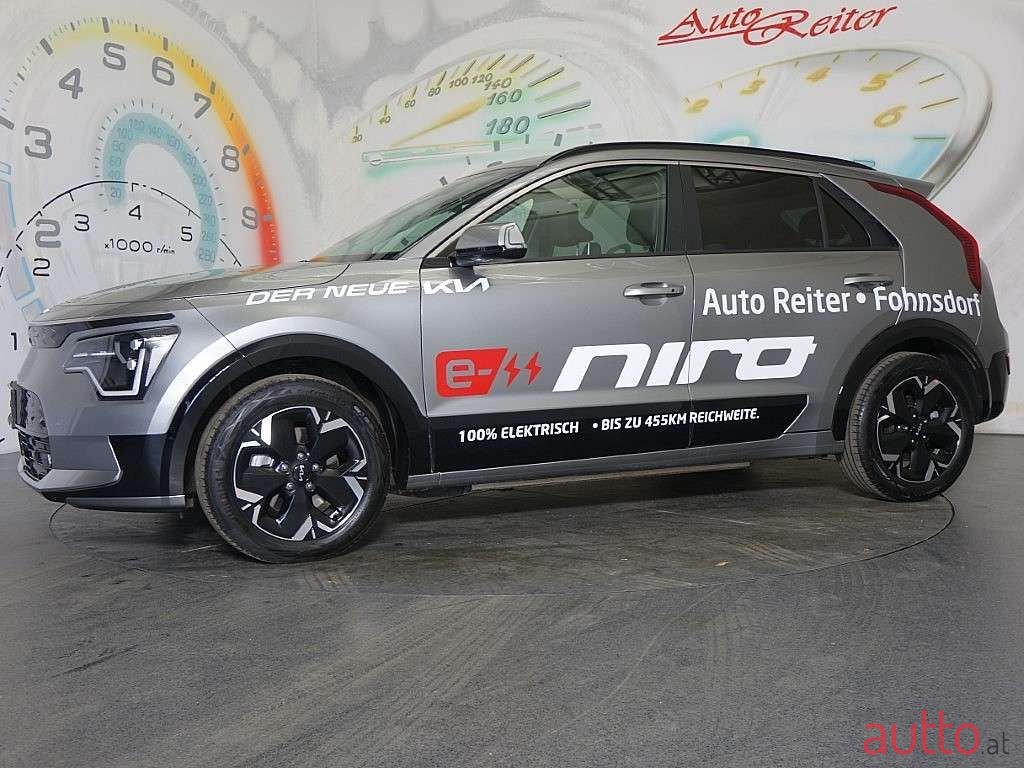 2022' Kia Niro photo #1