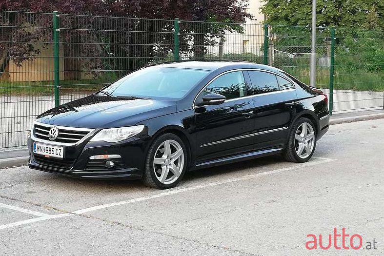 2011' Volkswagen Passat+Cc photo #1