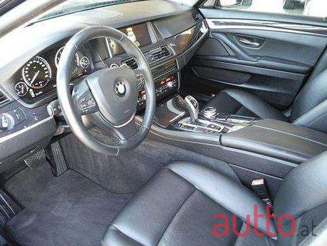 2013' BMW 5Er-Reihe photo #2