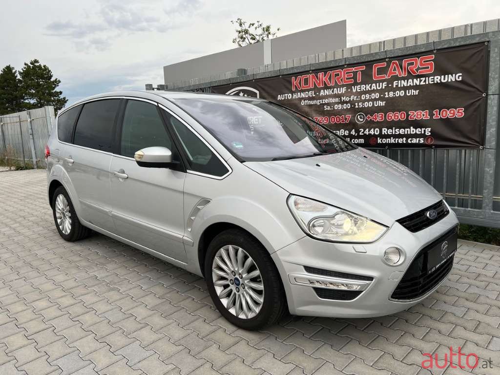 2011' Ford S-Max photo #2
