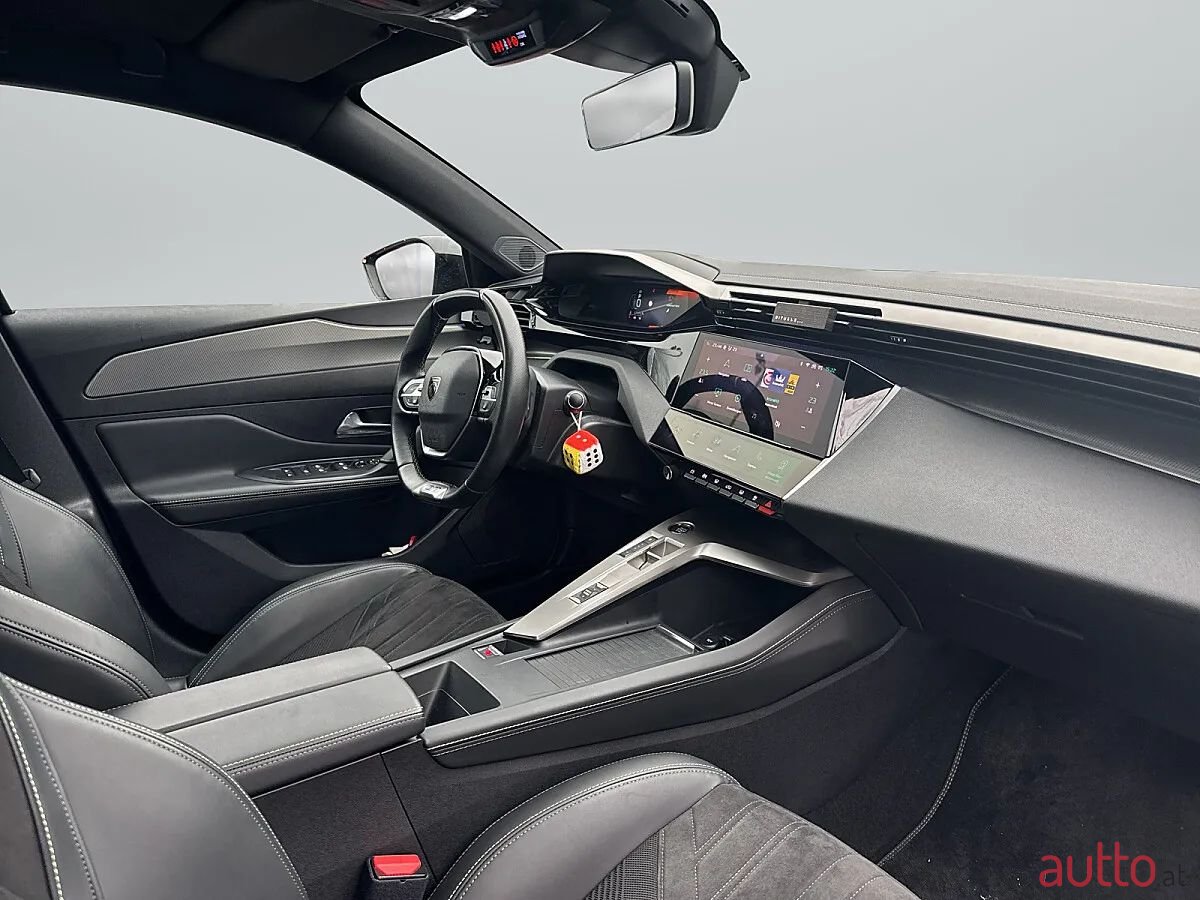 2023' Peugeot 308 photo #6
