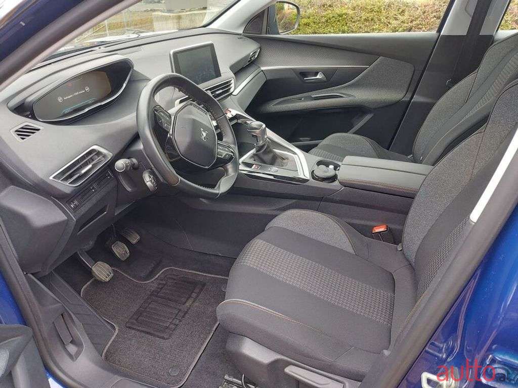 2018' Peugeot 3008 photo #3