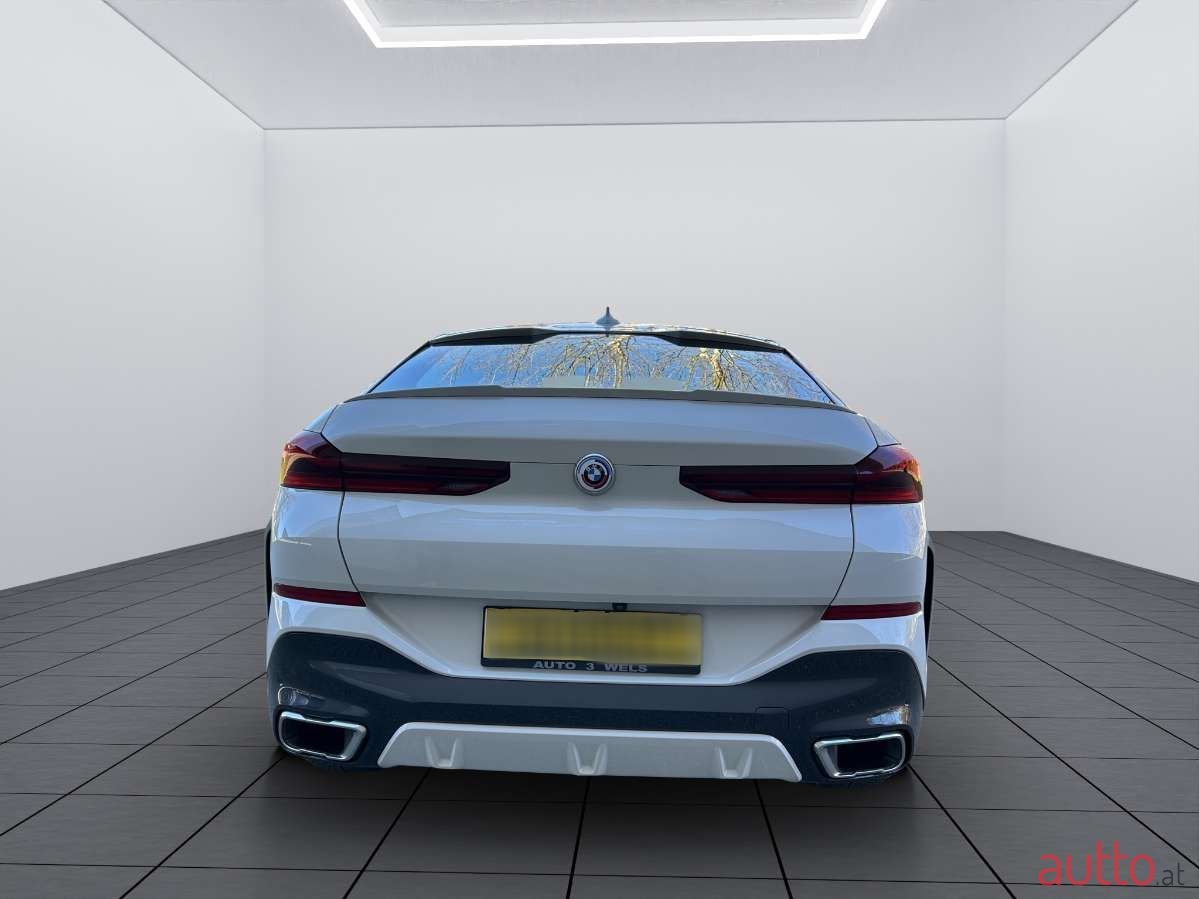 2020' BMW X6 photo #5