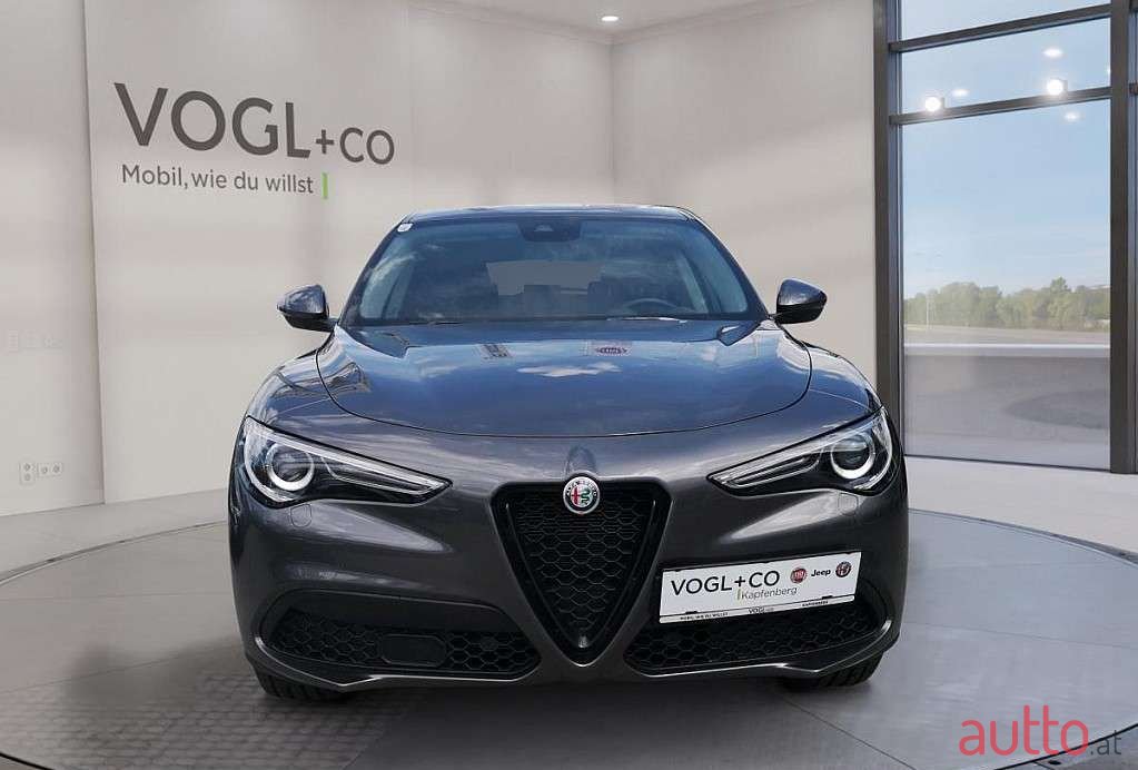 2020' Alfa Romeo Stelvio photo #4