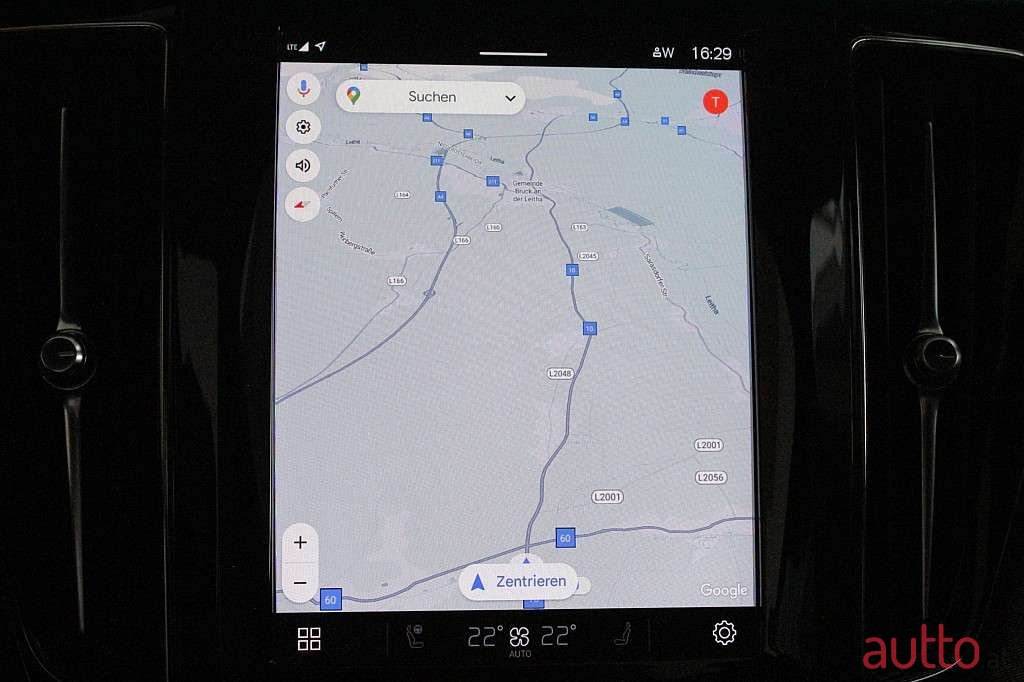 2021' Volvo XC60 photo #5