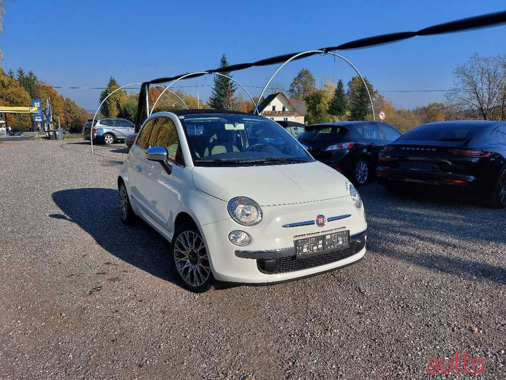 2011' Fiat 500C photo #1
