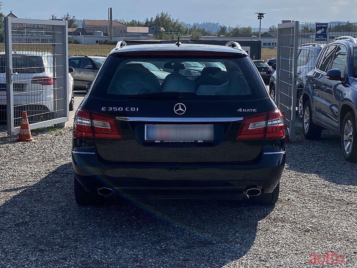 2010' Mercedes-Benz E-Klasse photo #5