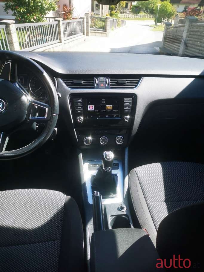 2016' Skoda Octavia photo #6
