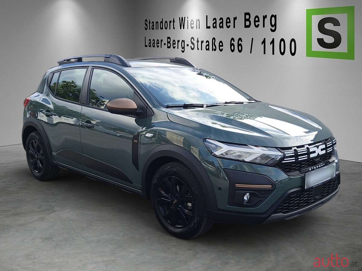 2023' Dacia Sandero photo #4