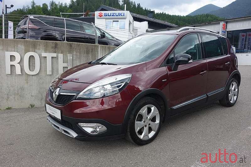 2013' Renault Scenic photo #3